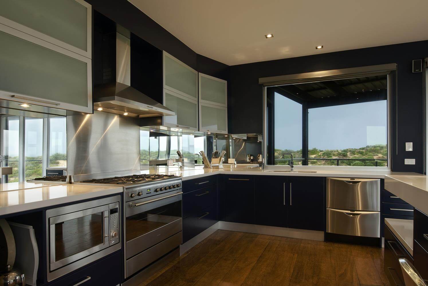 blue-modern-kitchens